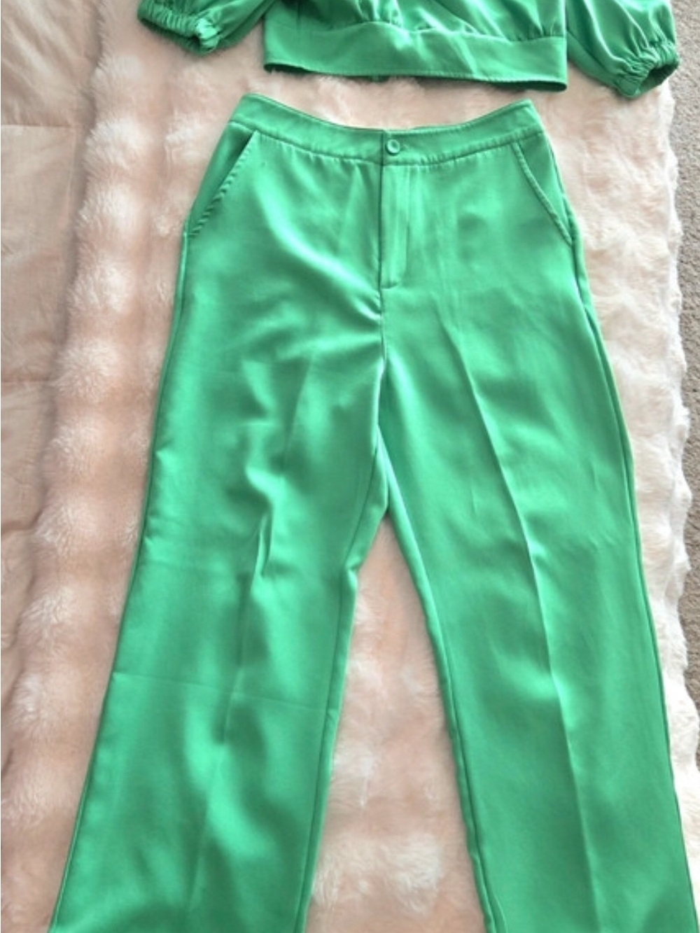 SHEIN Green Puff Sleeve Crop Top